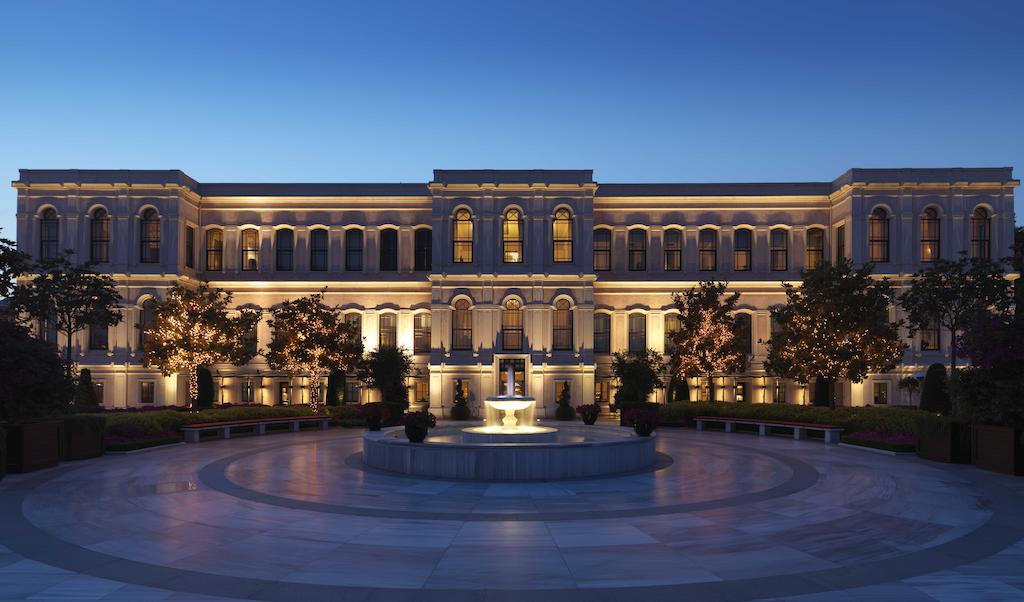 فندق فور سيزونز اسطنبول على مضيق البوسفور Four Seasons Hotel Istanbul at the Bosphorus 