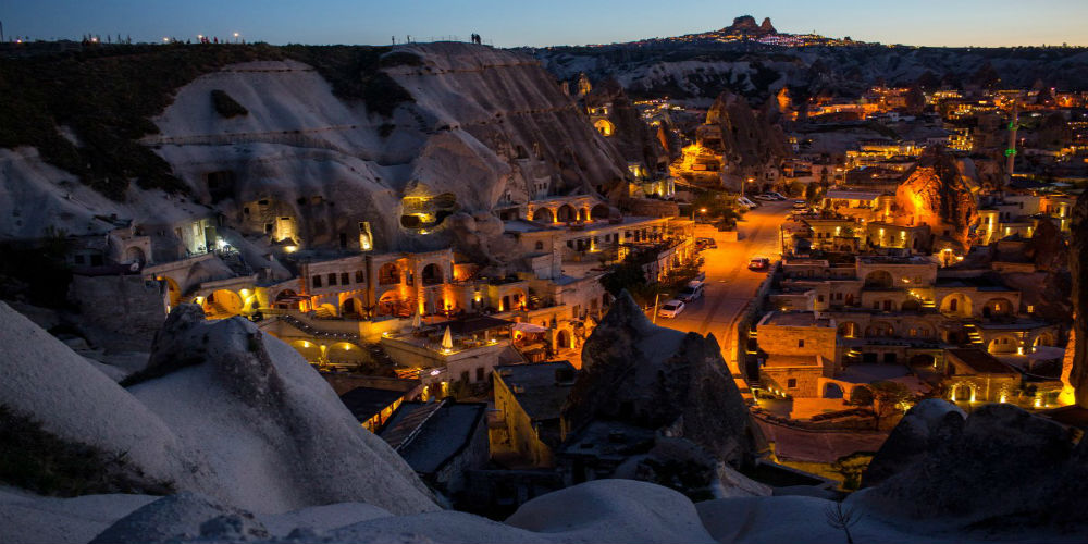 مدينة كابادوكيا في تركيا  CAPPADOCIA